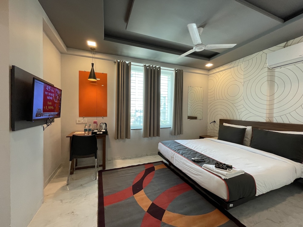 Executive Studio Suite