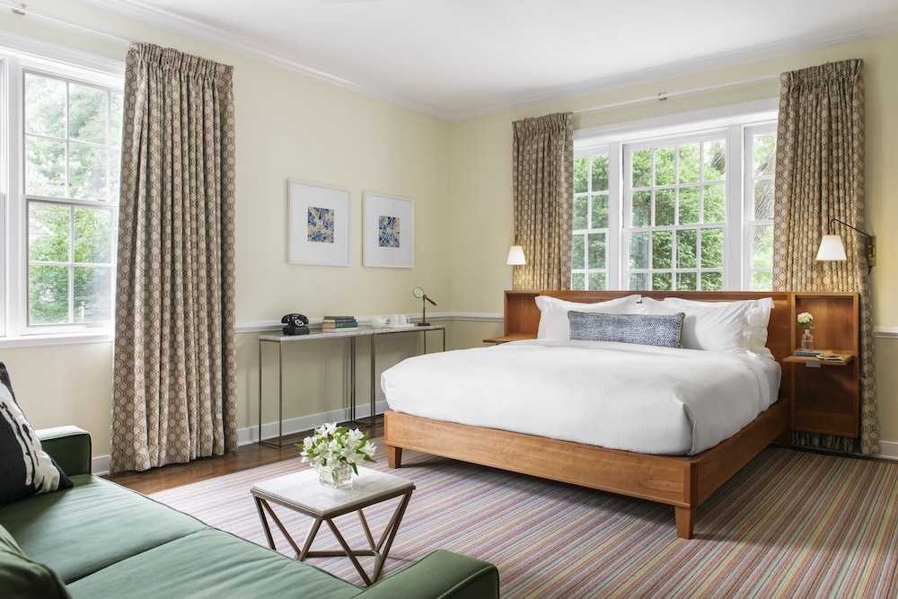 King Guestroom, 1 King Bed photo 1