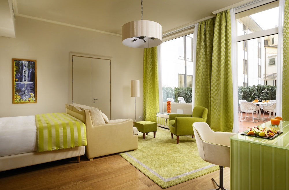 Junior Suite, Terrace (106)