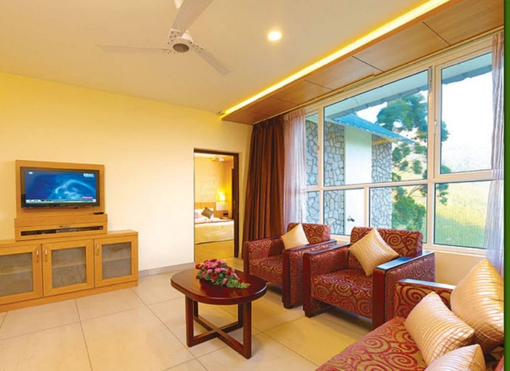 Devonshire Royal Suite photo 2