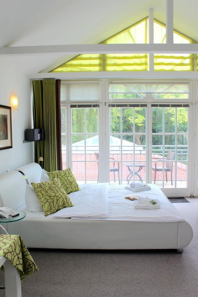 Comfort Double Room (Baltic Sea Side; some with Balcony) photo 3
