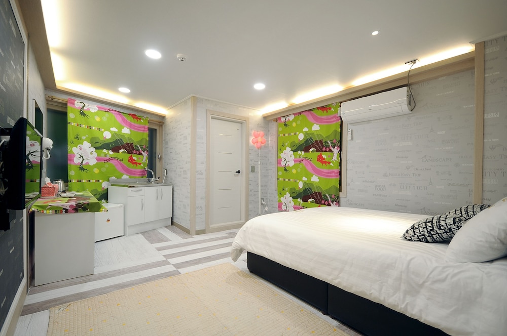 Premium Room (C)