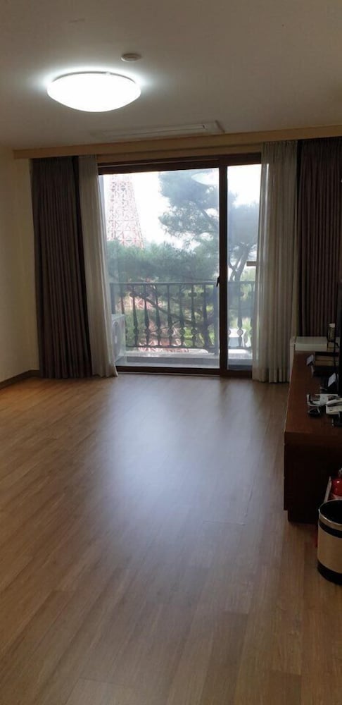 Traditional Room (2 Person) - Photo 2