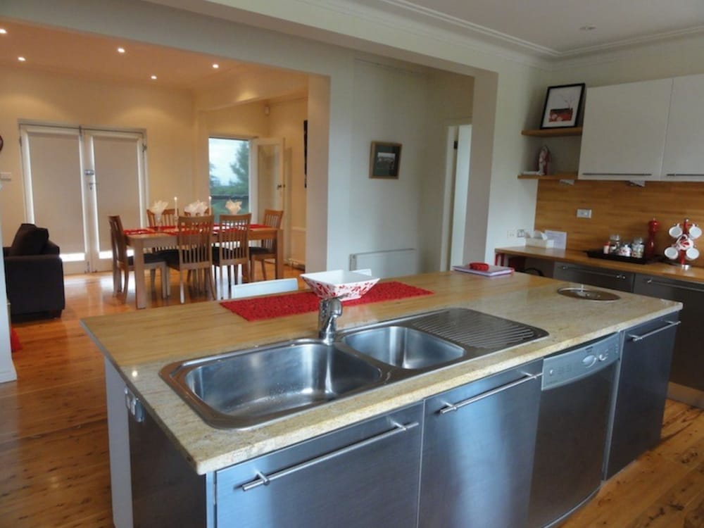Exclusive Cottage, 3 Bedrooms, 2 Bathrooms, Garden View (The Convent) photo 2