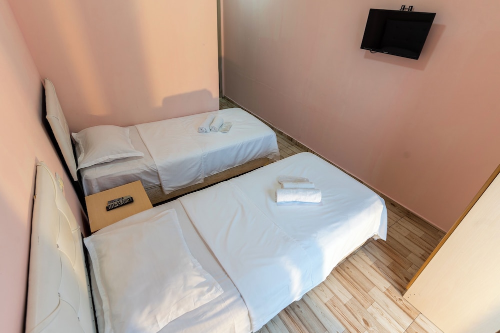 Standard Twin Room, City View