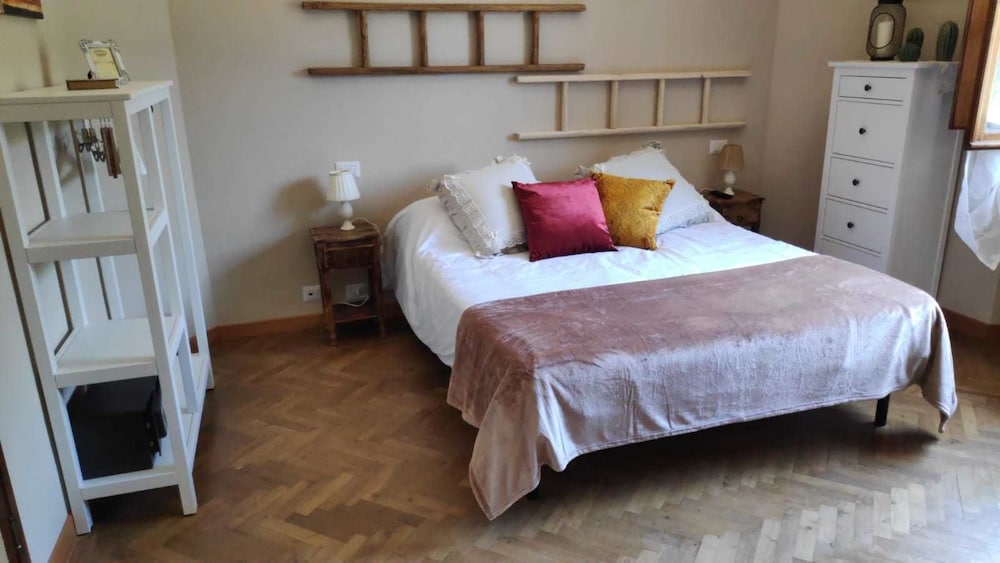 Basic Room (Agrifoglio)