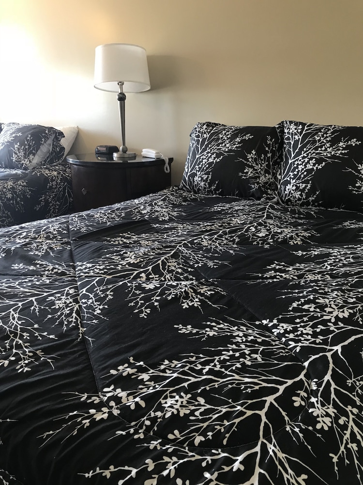 Standard Room, 2 Queen Beds, Refrigerator & Microwave photo 2