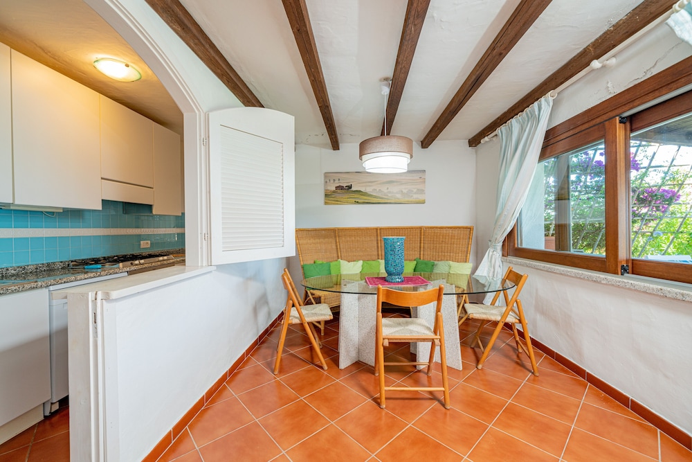 House, 3 Bedrooms photo 2