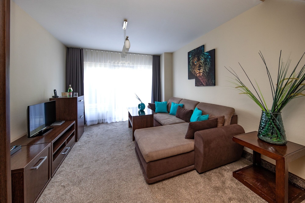 Family Studio Suite photo 2