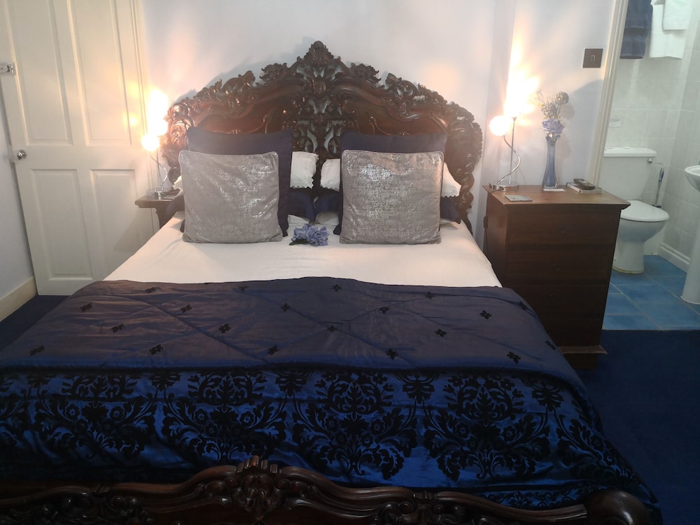 Double Room, Ensuite (Blue Room) photo 3