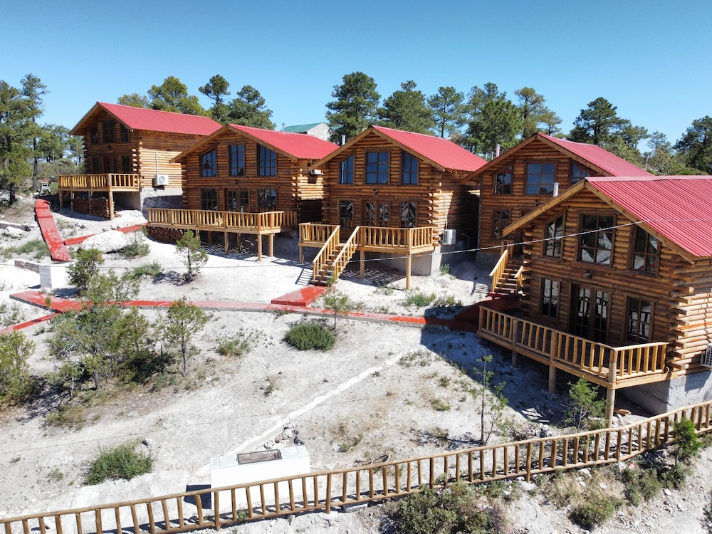 Panoramic Cabin photo 2