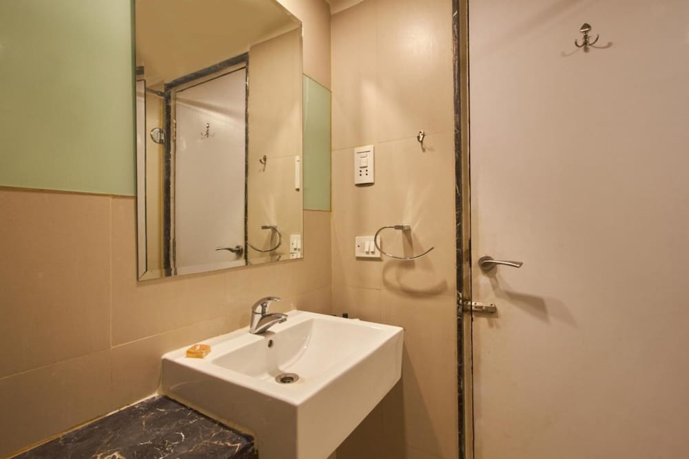Premium Room - Photo 7