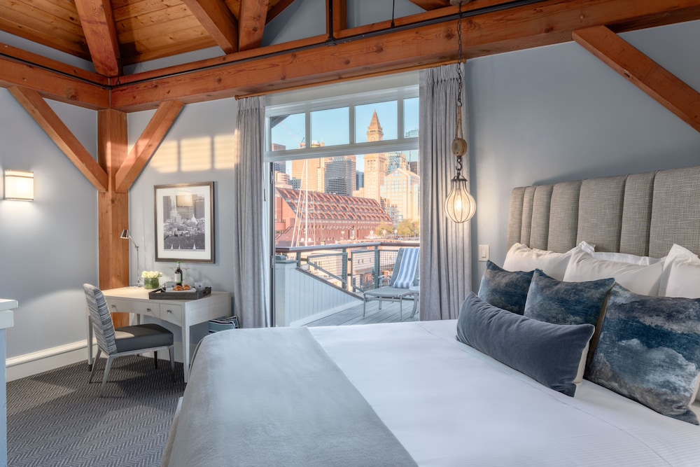 Penthouse, Harbor & City View photo 1