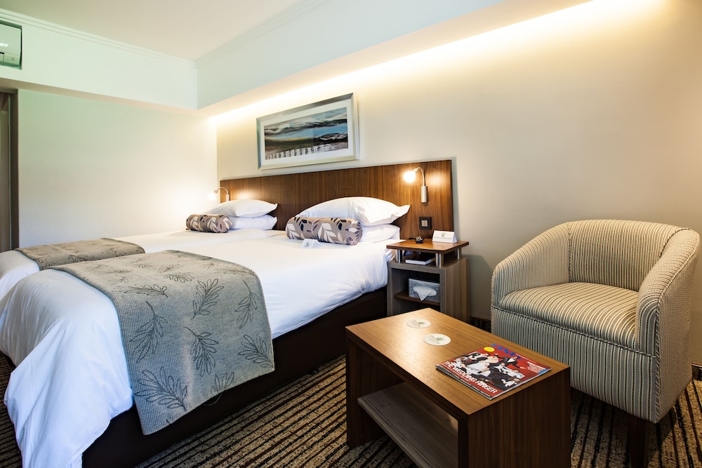 Twin Room, Non Smoking - Photo 4