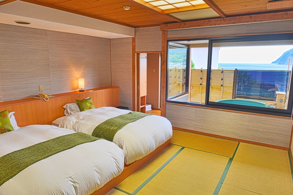 Ocean View Japanese Style Twin Room with Open-air Bath photo 2