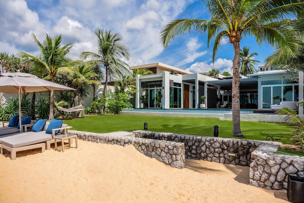 4 Bedroom Beachfront Villa - Photo 17
