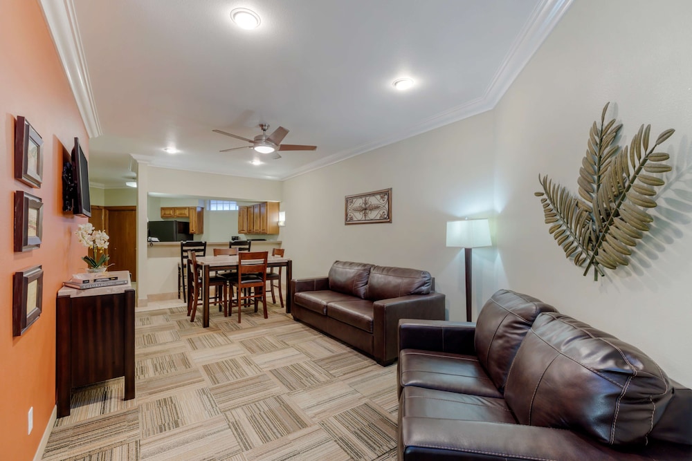 Suite, 2 Bedrooms, Non Smoking, Jetted Tub (Full Kitchen) photo 2