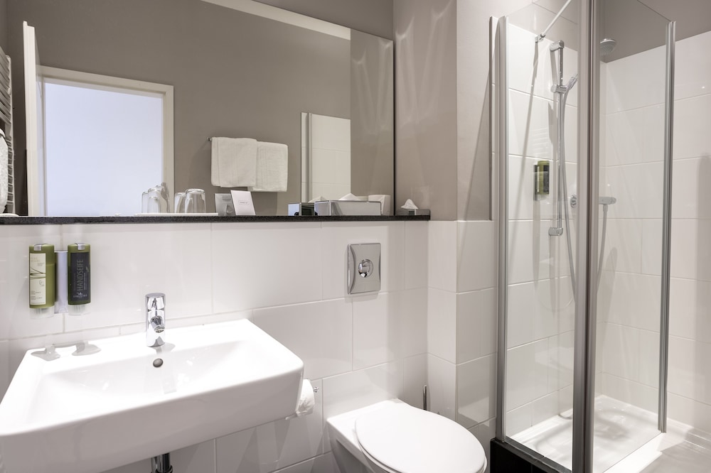 Suite Twin - Photo 13