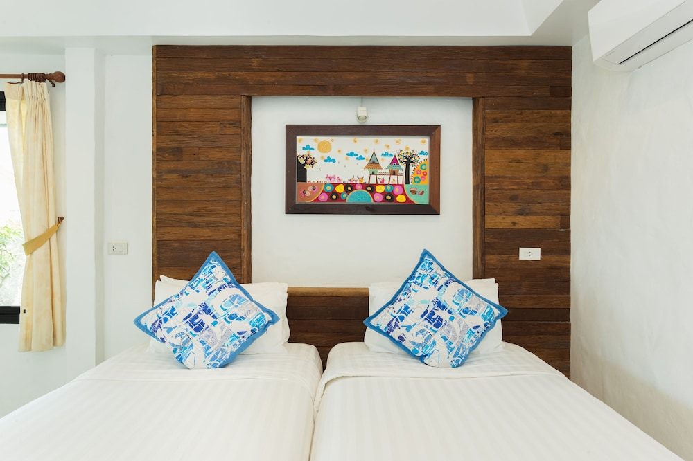 Standard Room photo 2