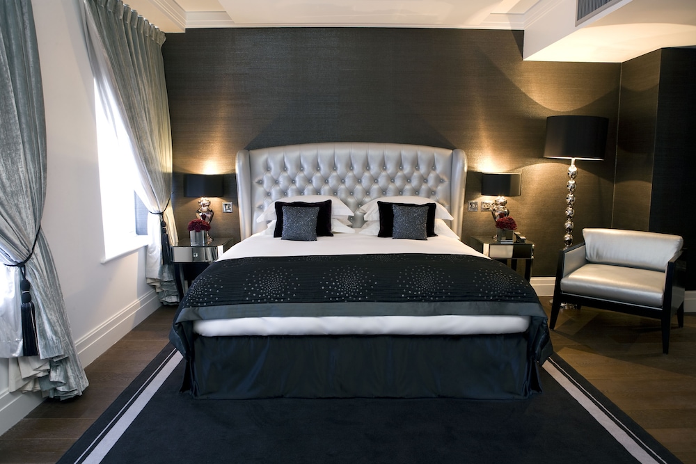 Junior Suite, 1 King Bed photo 3