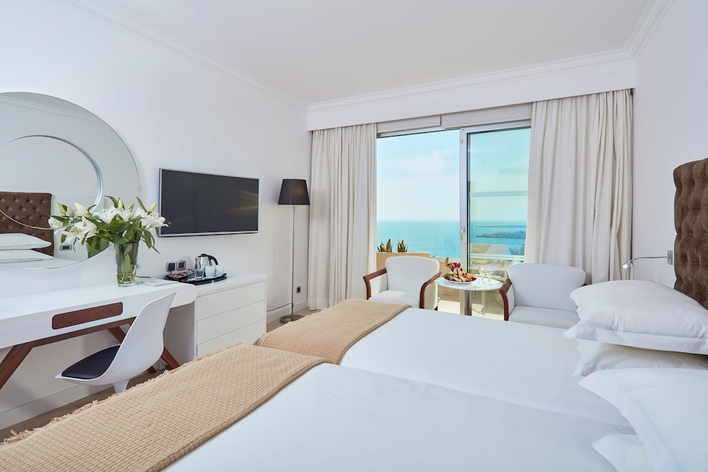 Standard Double or Twin Room, Sea View - Photo 4