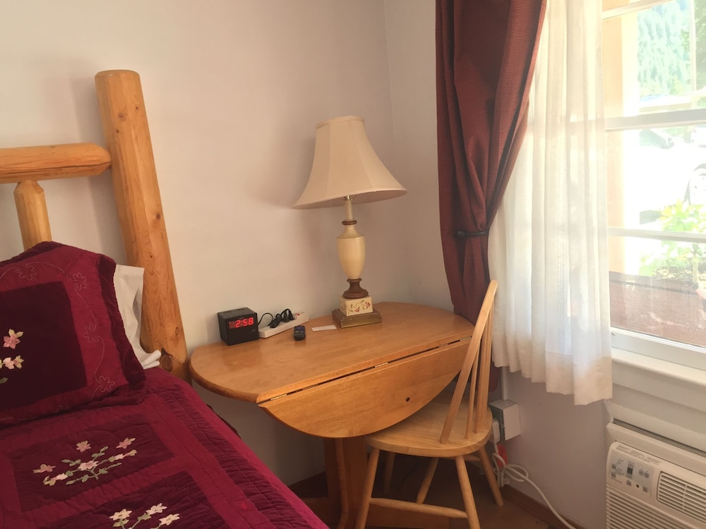 Standard Room photo 1