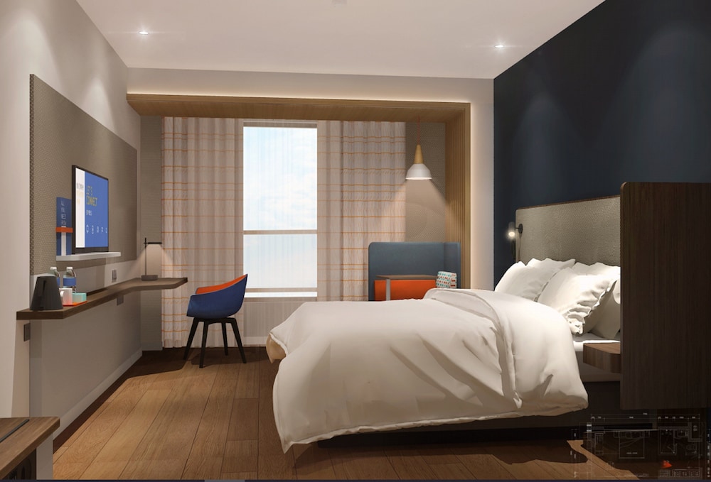 Standard Room, 1 King Bed, City View