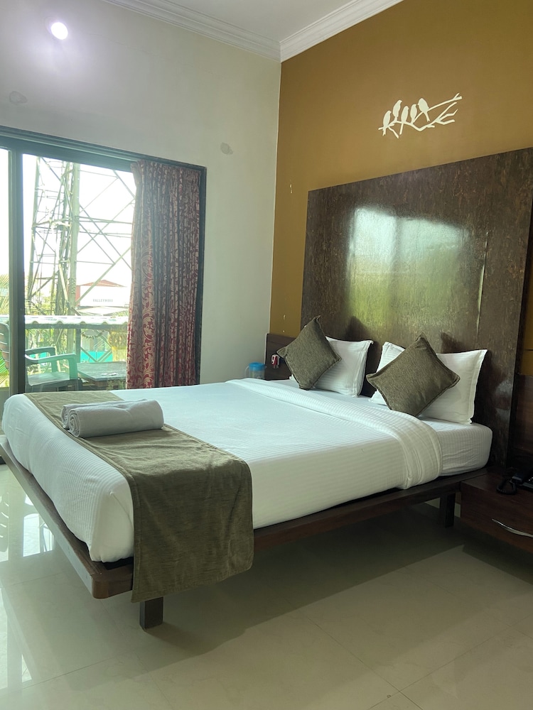 Deluxe Room, Balcony