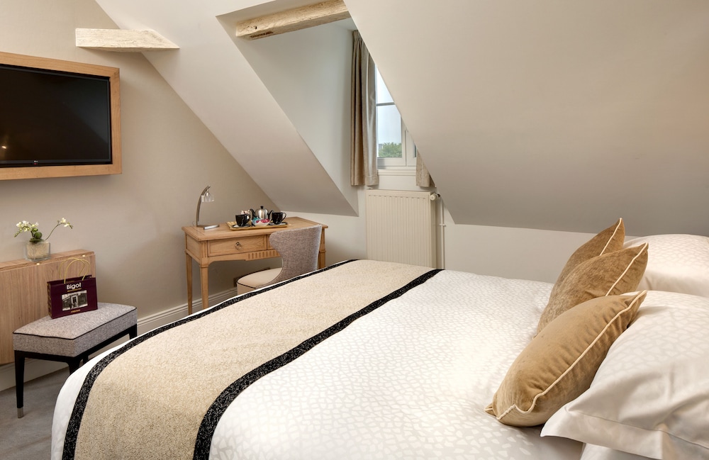 Chambre Deluxe (Manoir 2nd French Floor) Chambre Deluxe (Manoir 2nd French Floor)