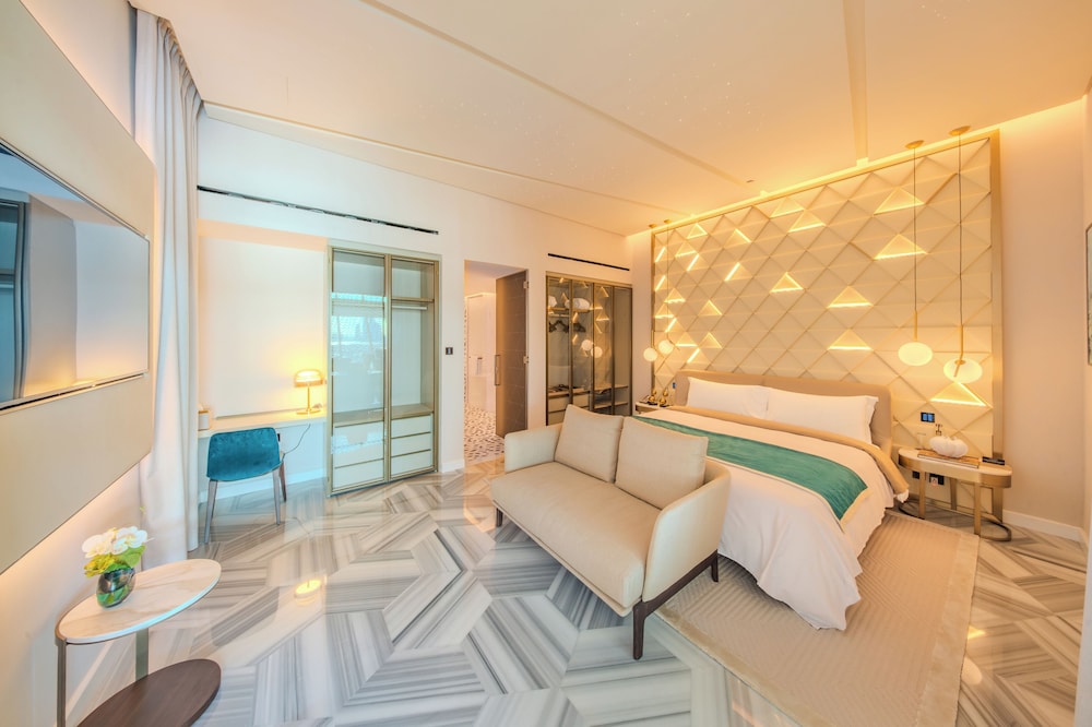 2 BED | Skyline Suite | Sea View