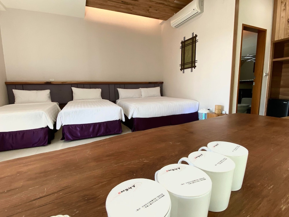 Basic Quadruple Room photo 1