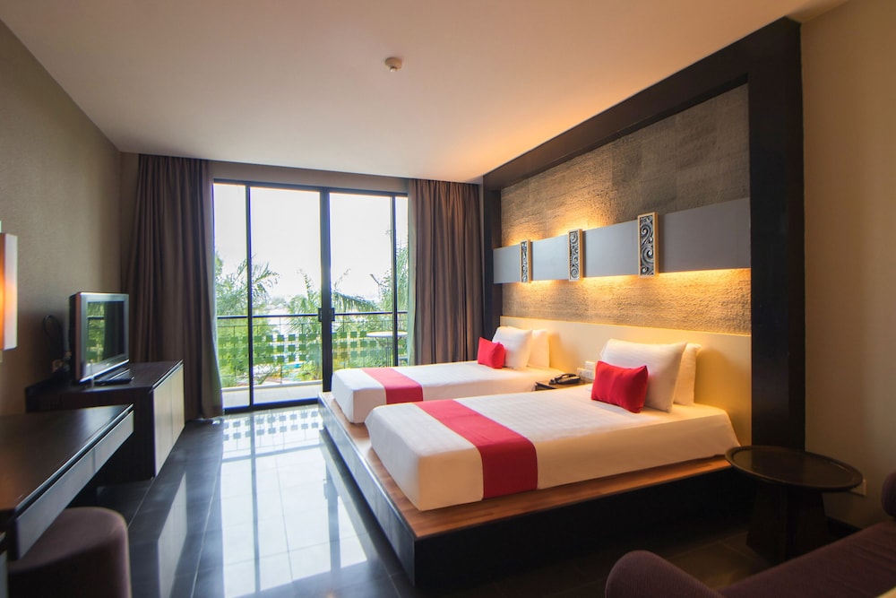 Standard Twin Room, Partial Sea View