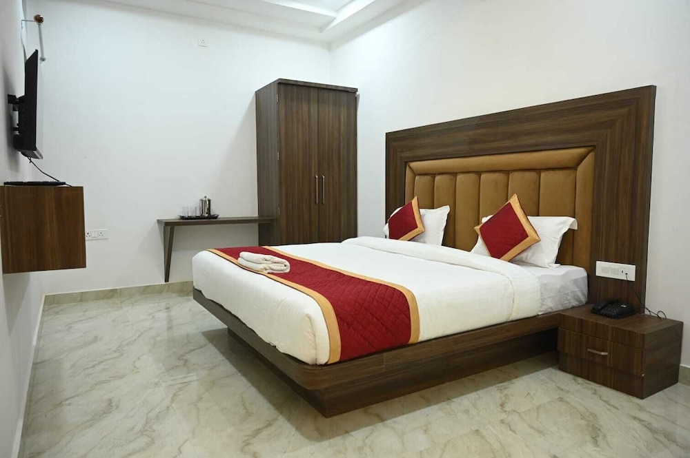 Deluxe Room - Photo 4