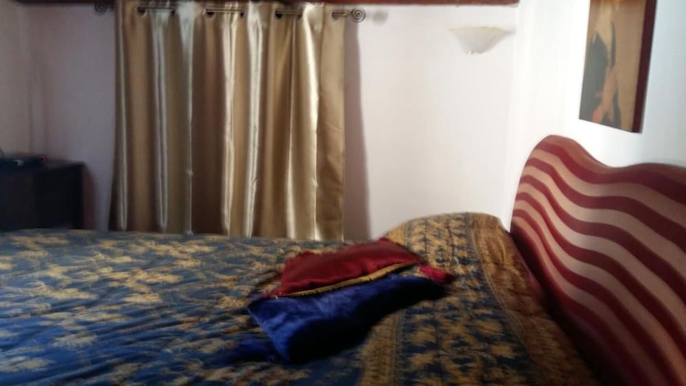 Shared Dormitory, 1 Bedroom, Smoking, Balcony