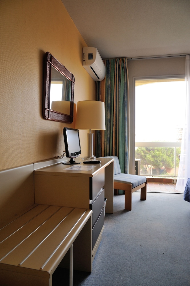 Triple Room - Photo 9