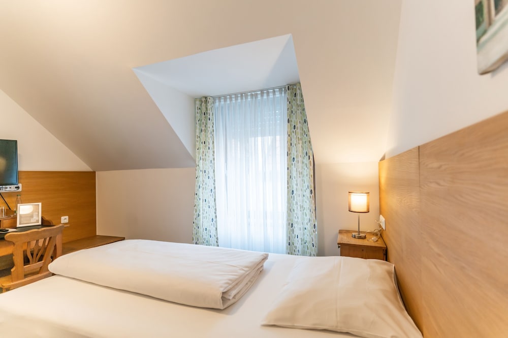 Standard Single Room photo 2