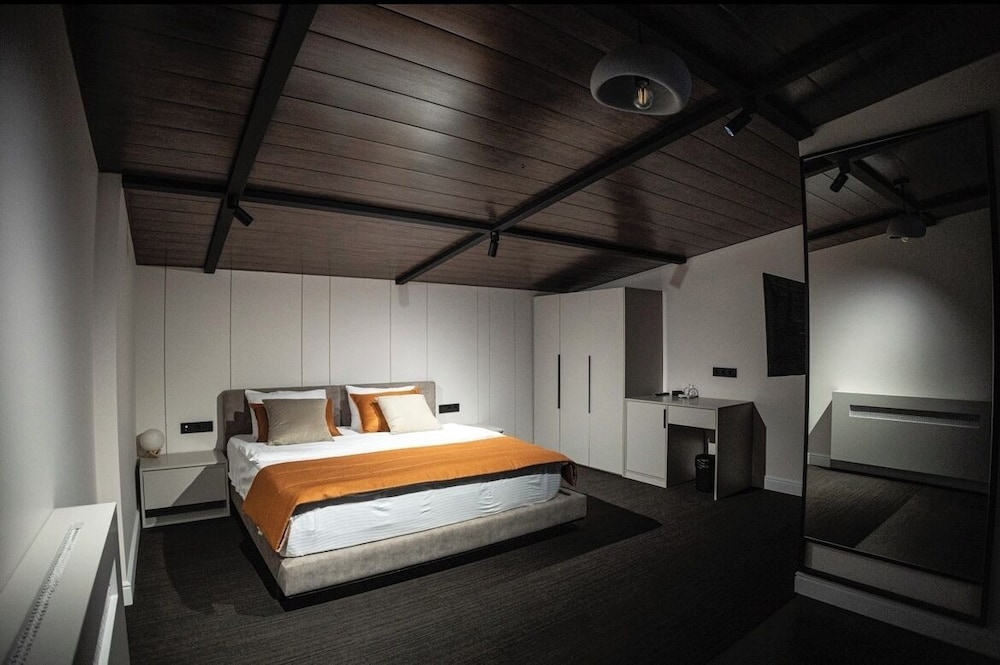 Luxury Double Room, Mountain View