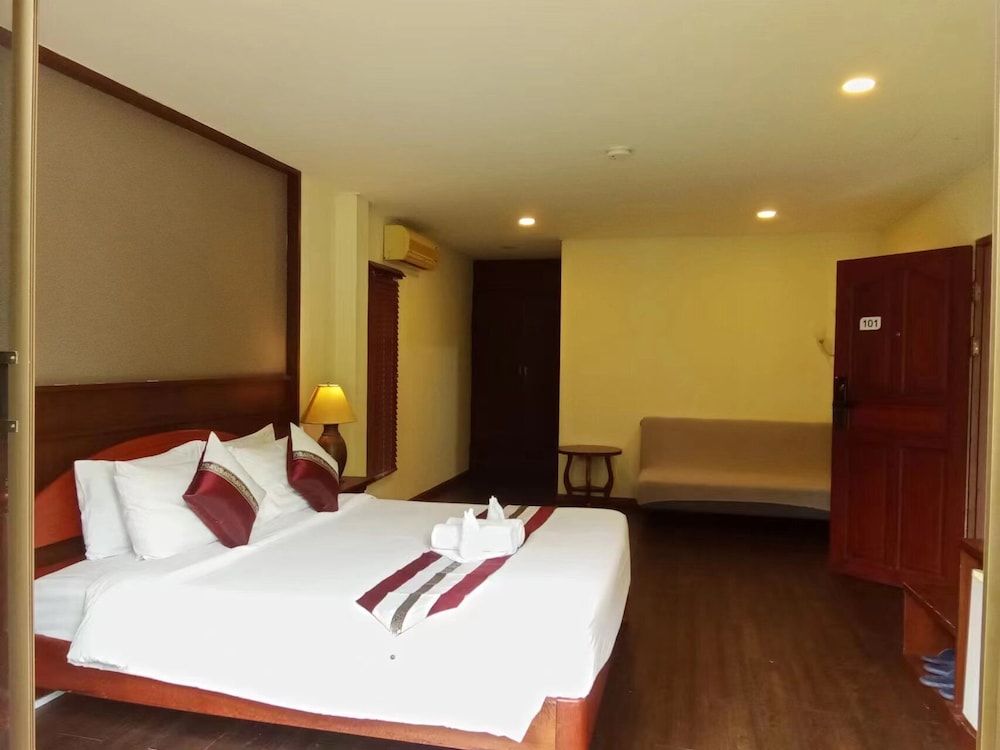 Deluxe Double Room - Photo 4