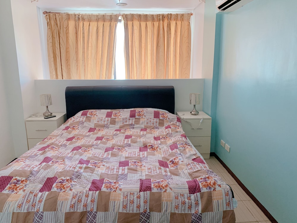 Signature Loft, 1 Bedroom, City View photo 1