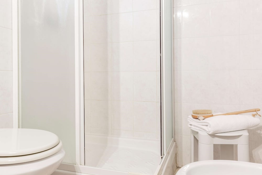 Basic Double Room - Photo 6