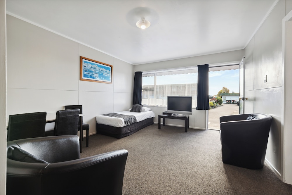 Family Double or Twin Room photo 3