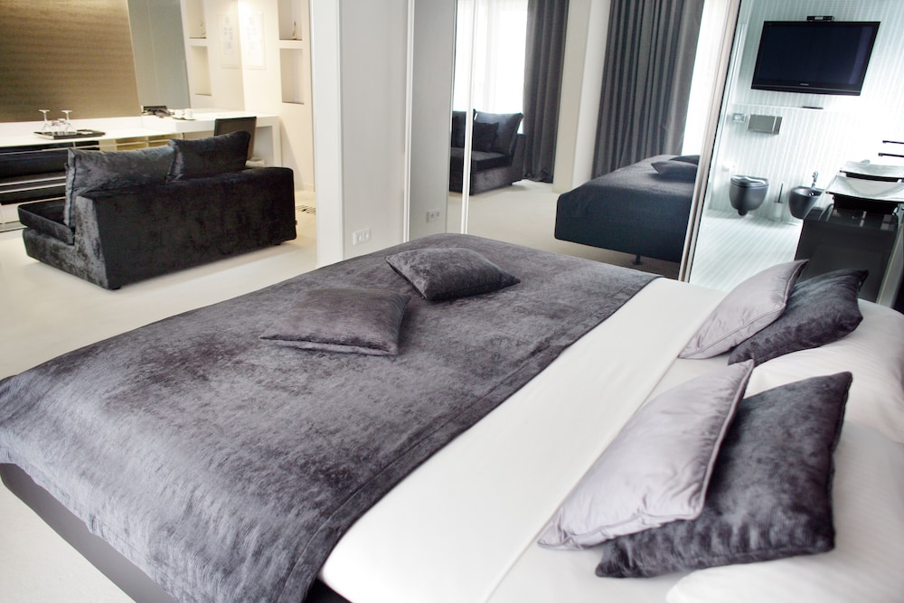 Superior Suite, Balcony photo 1