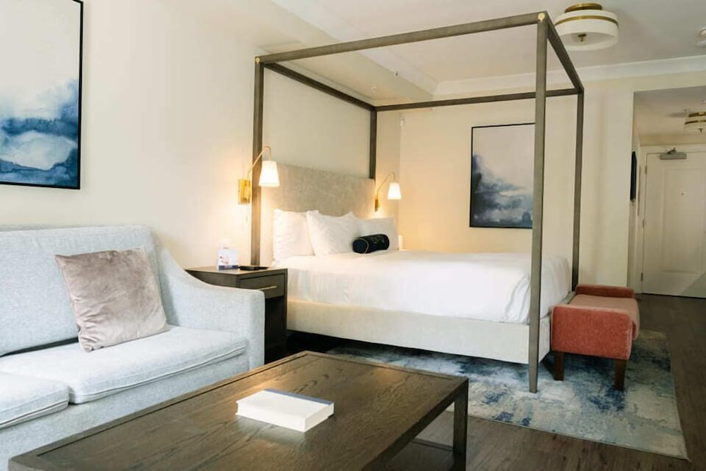 Signature Wellness Suite with Patio