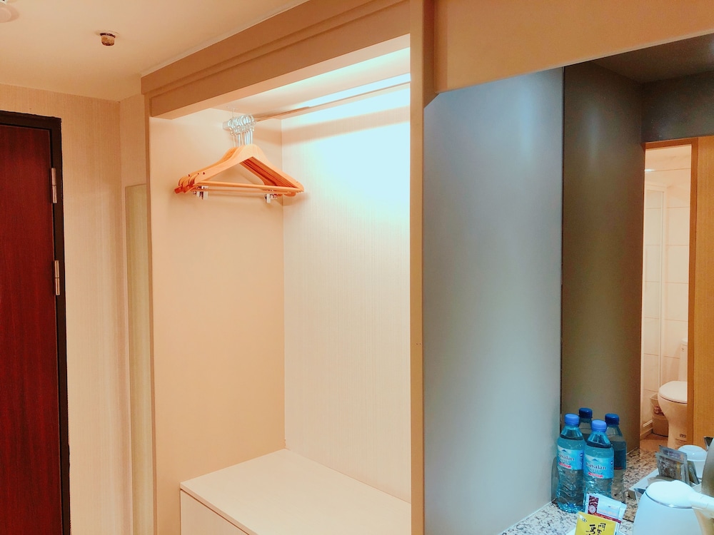 Deluxe Double Room, 2 Double Beds, Non Smoking photo 3