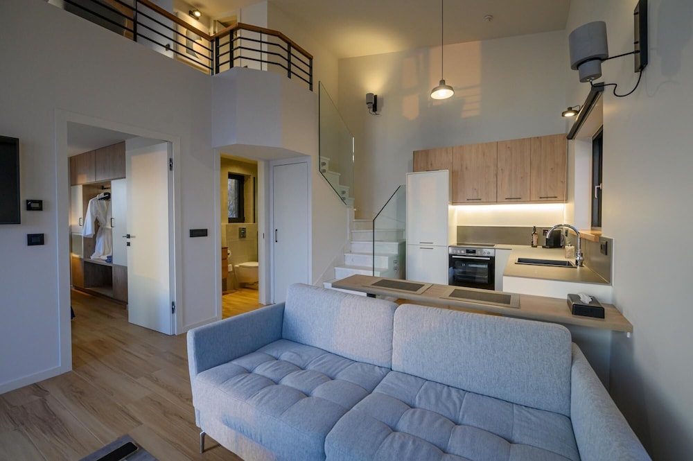 Apartment photo 1