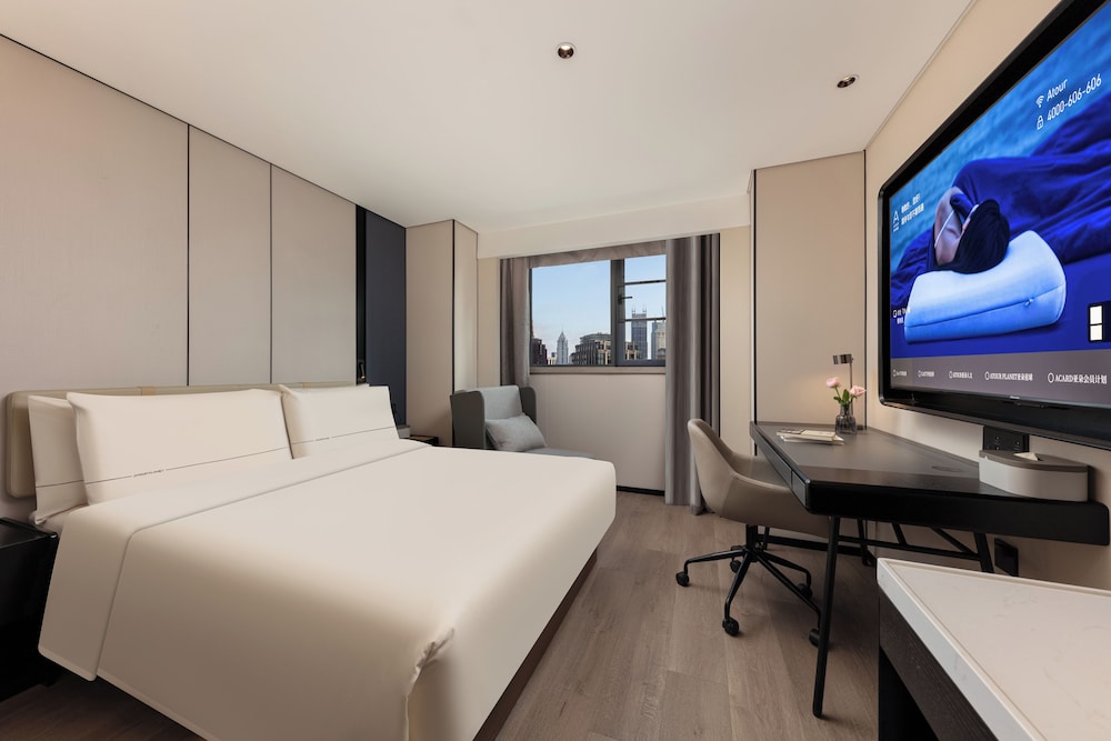 Superior Single Room, City View