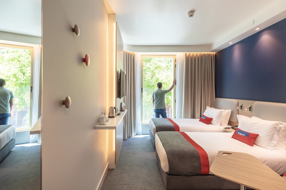 Standard Room, 2 Twin Beds - Photo 4