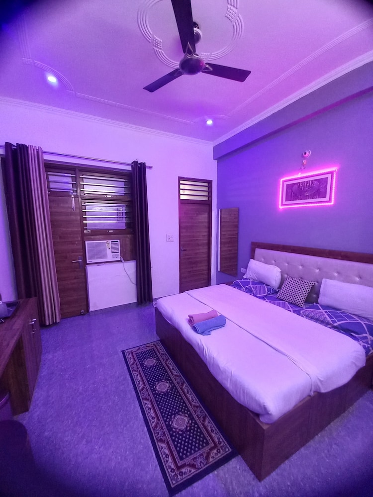 Deluxe Room - Photo 4