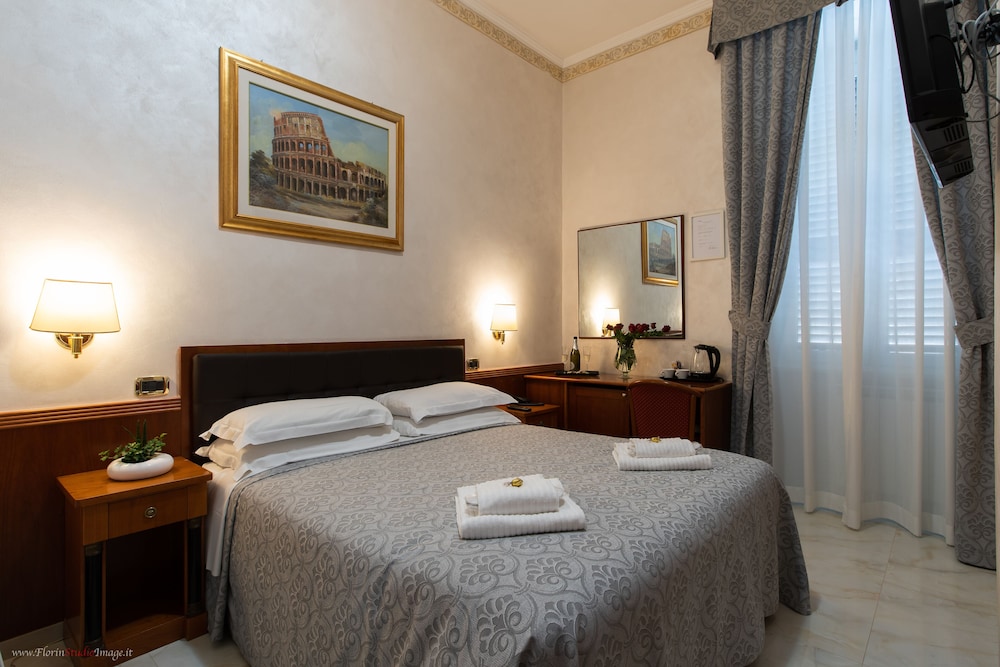 Superior Quadruple Room, Balcony