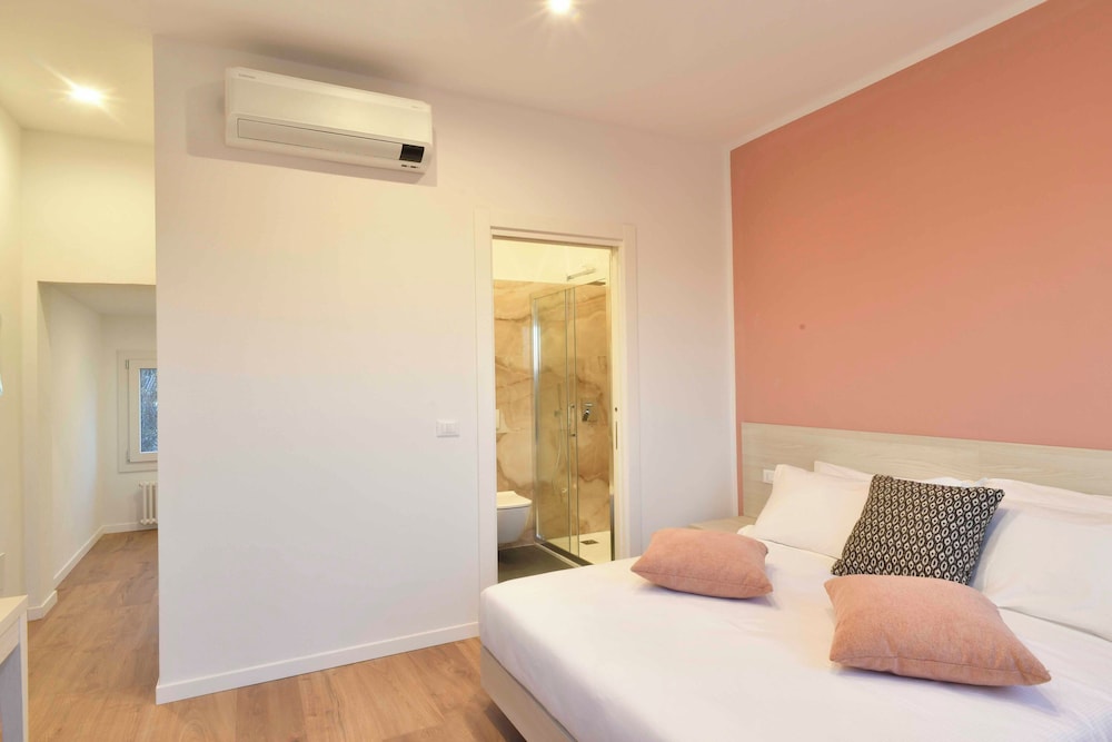 Deluxe Studio, Kitchenette, Garden View